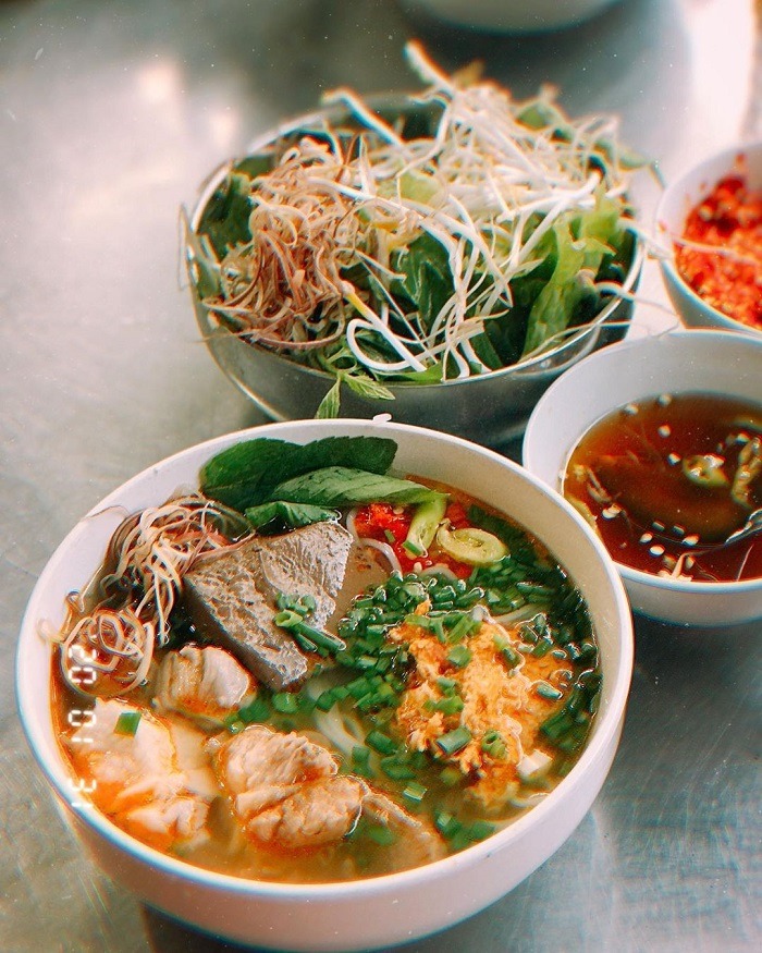 Bún bò Huế, Cách nấu bún bò Huế, Bún bò Huế ngon, Quán bún bò Huế, Đặc sản bún bò Huế, Bún bò Huế công thức, Bún bò Huế chính gốc, Bún bò Huế nguyên liệu, Bún bò Huế Huế , Bún bò Huế hương vị, địa chỉ quán bún bò Huế ngon